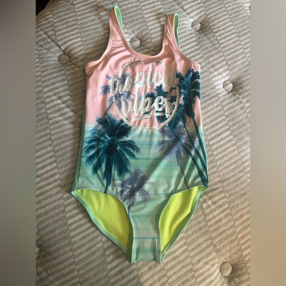 Bathing Suits - Picture 3 of 8